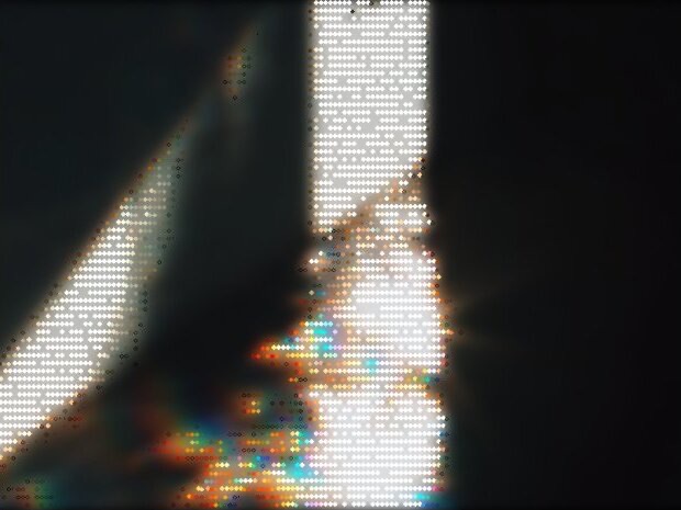 Photo rendered in the Diamond style, Fine facets