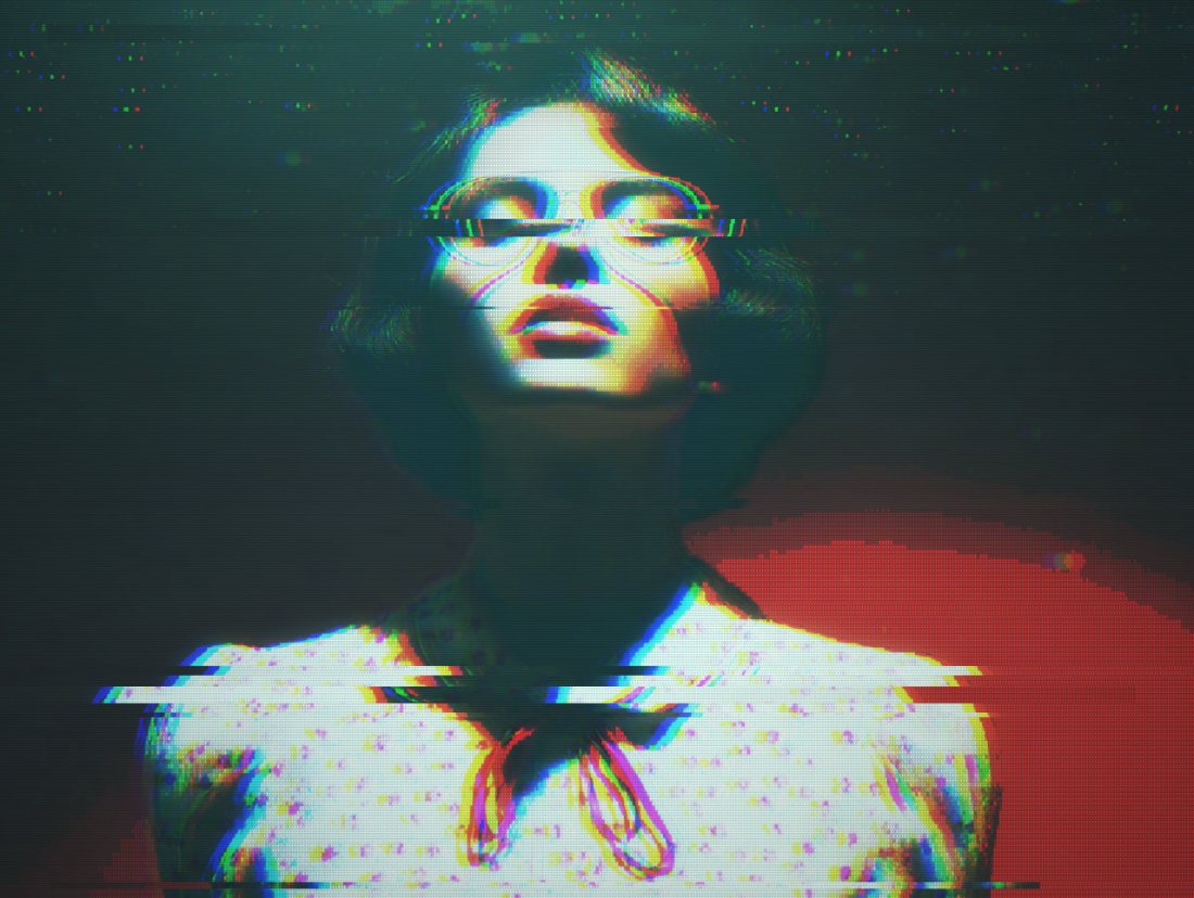 The same photograph rendered with the glitch, RGB split and chromatic aberration effect